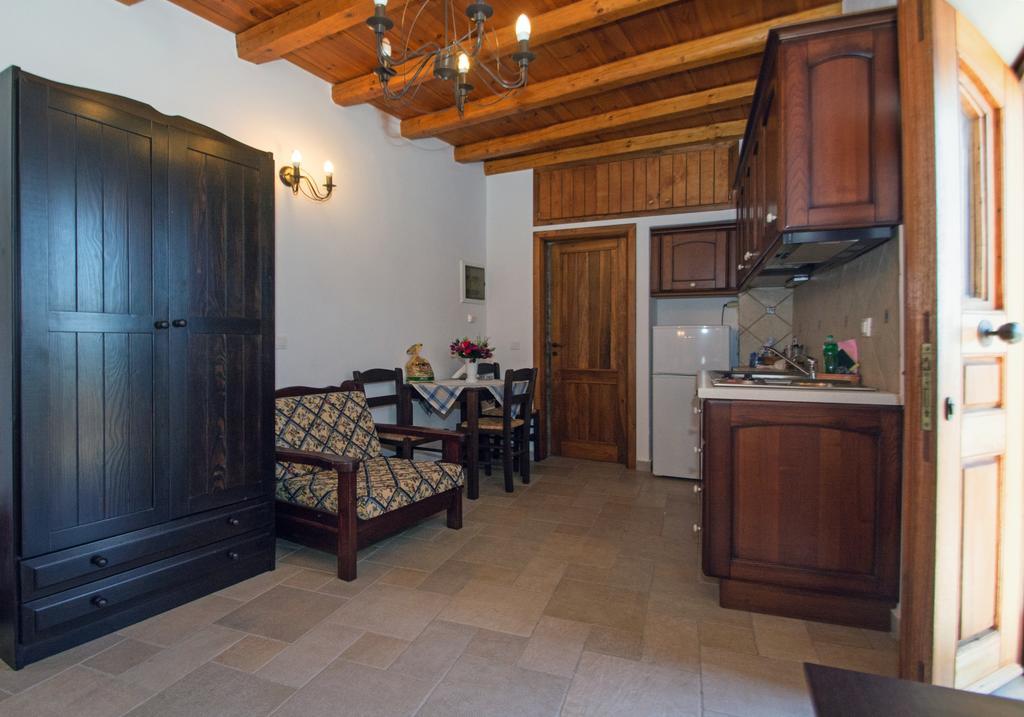 Kapetan Manwlis Apartment Kato Khora Bagian luar foto