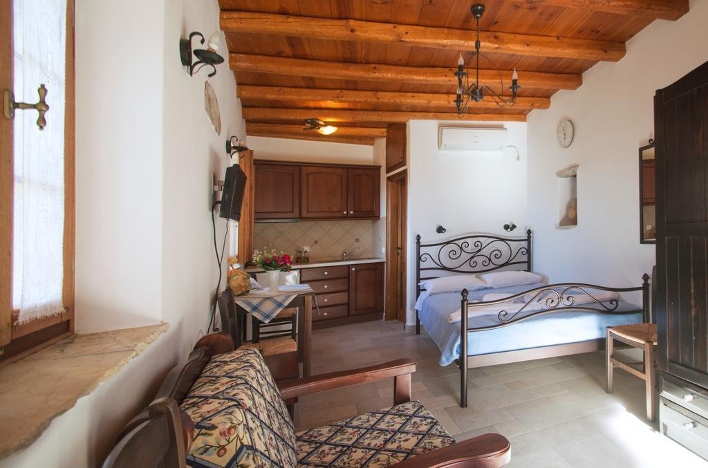 Kapetan Manwlis Apartment Kato Khora Bagian luar foto